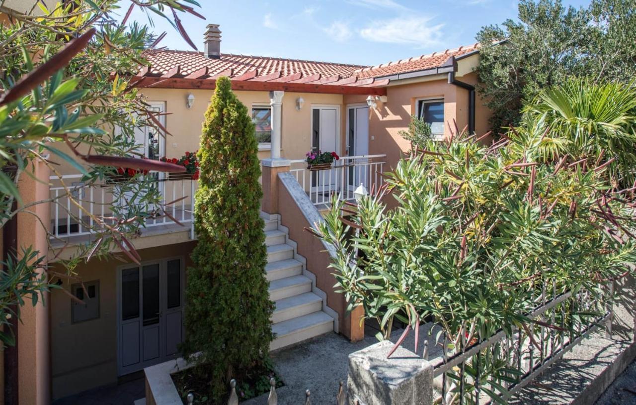 Apartmani Nikoletic Клек Экстерьер фото