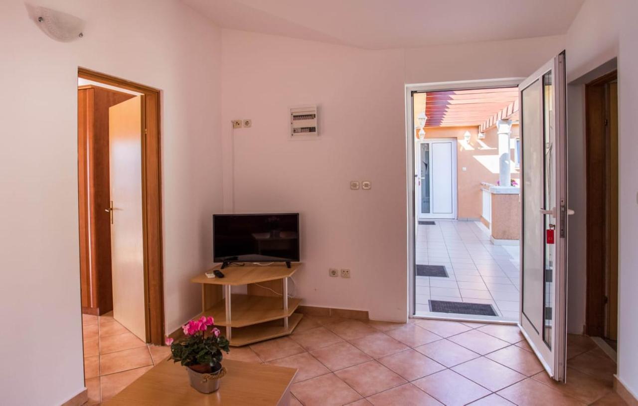 Apartmani Nikoletic Клек Экстерьер фото